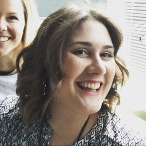 Meet your Posher, Lauren